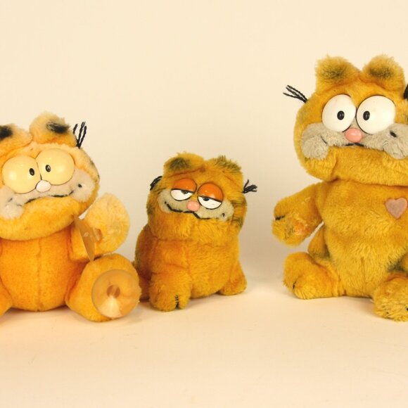 Vintage Garfield Stuffed Animal Lot Dakin - Picture 1 of 6